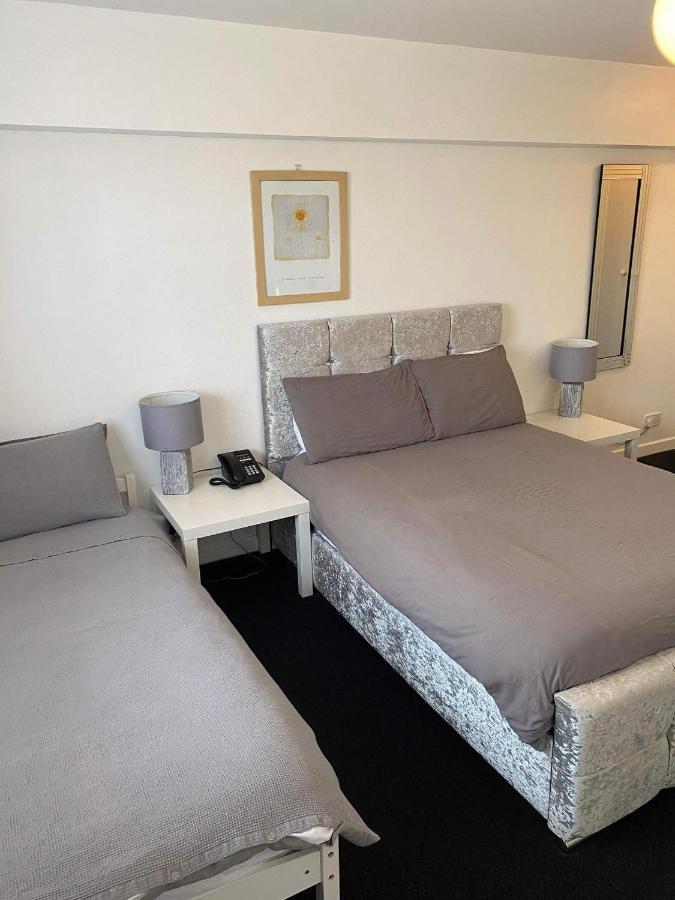 Green Acre Motel North Cornelly Luaran gambar